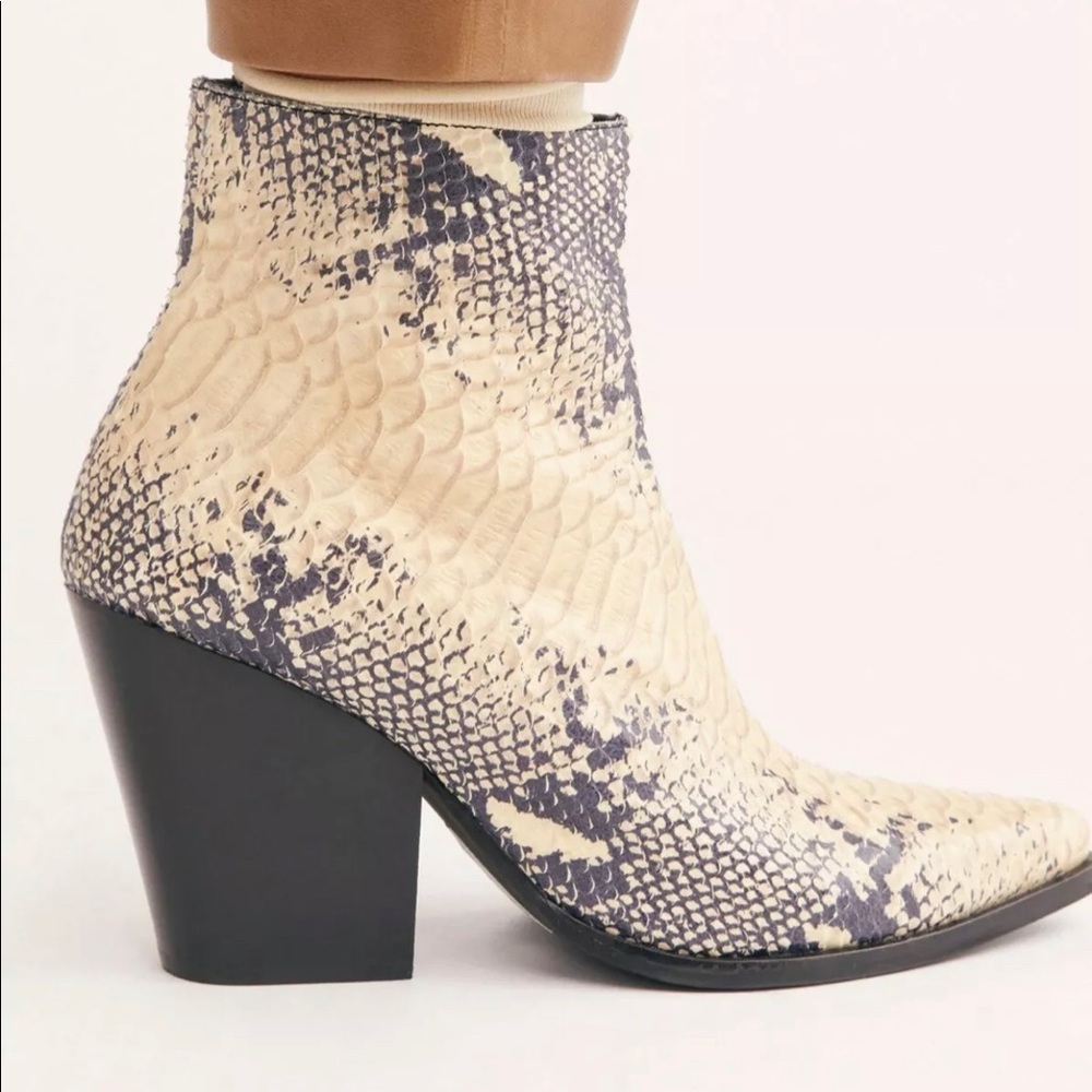 Jeffrey Campbell Natural Flynn Ankle Boots - Picture 2 of 5